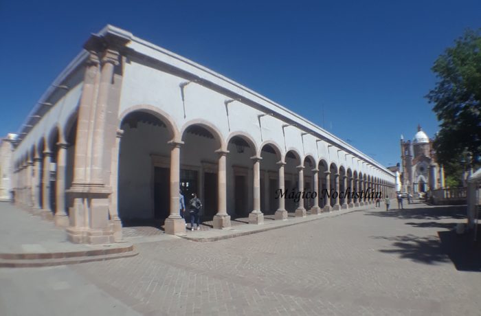 El Parían en día soleado y tranquilo